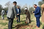 ‌به مناسبت هفته منابع طبیعی و سنت حسنه درختکاری با حضور رئیس دانشگاه ملی مهارت صورت گرفت:
آئین درختکاری و کاشت نهال در محوطه دانشکده دختران دکتر شریعتی تهران
 2