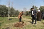‌به مناسبت هفته منابع طبیعی و سنت حسنه درختکاری با حضور رئیس دانشگاه ملی مهارت صورت گرفت:
آئین درختکاری و کاشت نهال در محوطه دانشکده دختران دکتر شریعتی تهران
 2