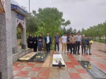 آئین غباررویی مزار شهدا آزاده شهید سرلشکر حسن هداوند میرزایی توسط ریاست دانشکده جناب آقای دکتر پورجوان به همراه دانشجویان وهمکاران 6