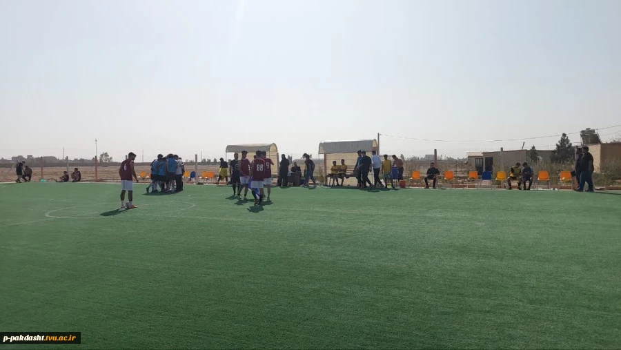 برگزاری مسابقه فوتبال ۶ جانبه استان تهران در دانشکده ملی مهارت کشاورزی پاکدشت به مناسبت هفته تربیت بدنی برگزار گردید 6