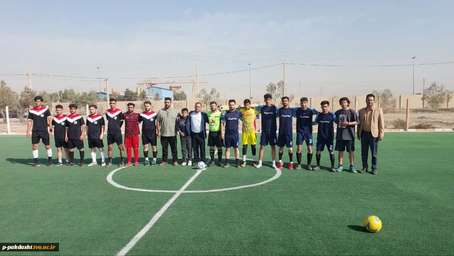 برگزاری مسابقه فوتبال ۶ جانبه استان تهران در دانشکده ملی مهارت کشاورزی پاکدشت به مناسبت هفته تربیت بدنی برگزار گردید 8