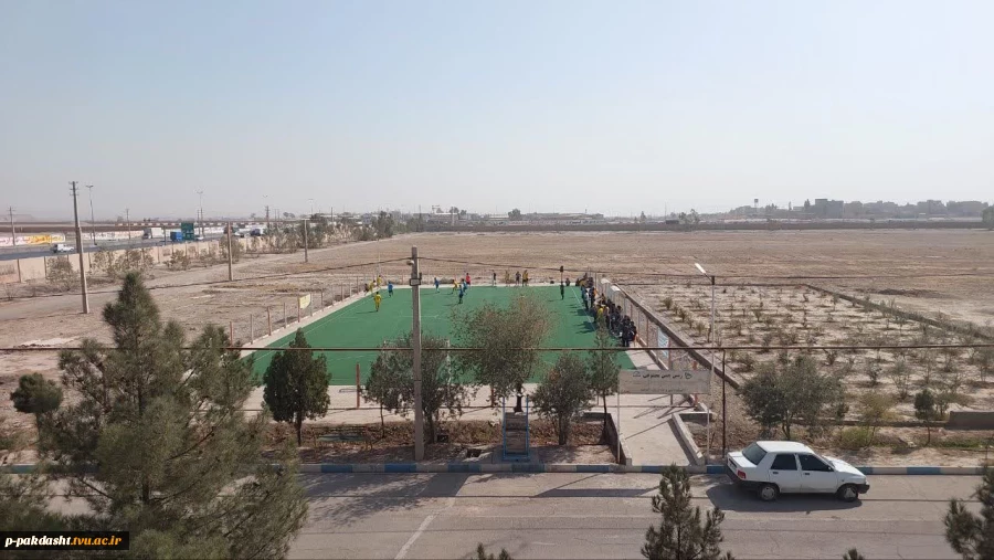 برگزاری مسابقه فوتبال ۶ جانبه استان تهران در دانشکده ملی مهارت کشاورزی پاکدشت به مناسبت هفته تربیت بدنی برگزار گردید 9