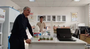 کارگاه کشت بافت گیاهی با حضور مدرس دوره جناب آقای دکتر میر معصومی عضو هیئت علمی دانشگاه تهران در دانشکده ملی مهارت کشاورزی پاکدشت برگزار گردید. 3