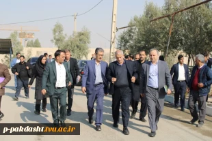 افتتاح کلینیک تخصصی گیاه پزشکی و کلنگ زنی سوله کارگاه ماشین آلات کشاورزی دانشکده ملی مهارت کشاورزی پاکدشت با حضور مسئولین محترم دانشگاه ملی مهارت و شهرستان پاکدشت.  11