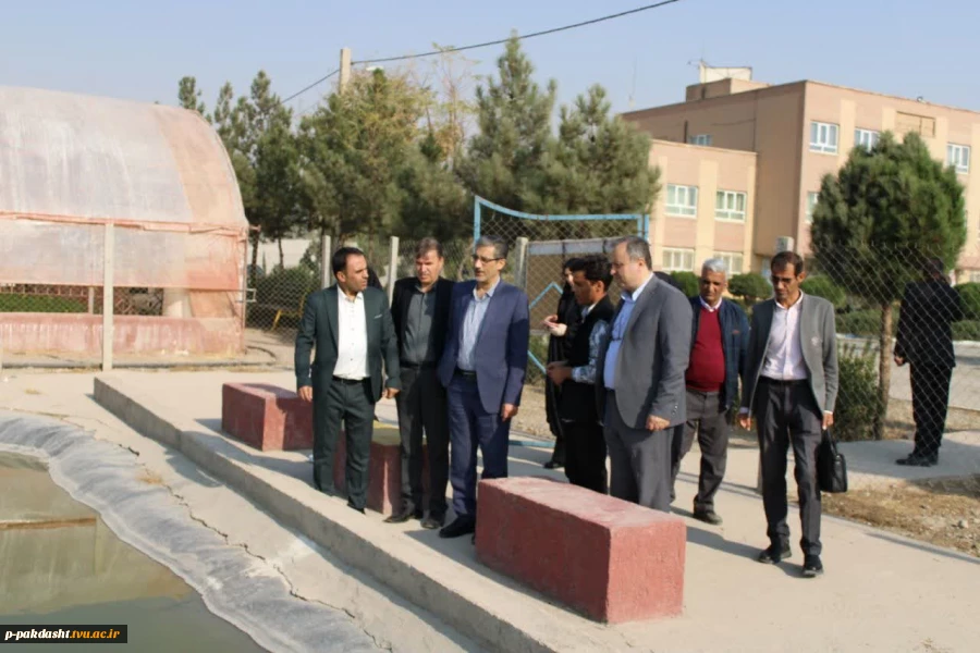 افتتاح کلینیک تخصصی گیاه پزشکی و کلنگ زنی سوله کارگاه ماشین آلات کشاورزی دانشکده ملی مهارت کشاورزی پاکدشت با حضور مسئولین محترم دانشگاه ملی مهارت و شهرستان پاکدشت.  12