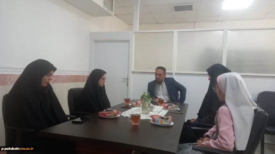 پیام دکتر پور جوان بمناسبت ولادت با نوی دوعالم حضرت فاطمه زهرا (س) وبزرگداشت روز زن ومادر وتقدیراز همکاران  2