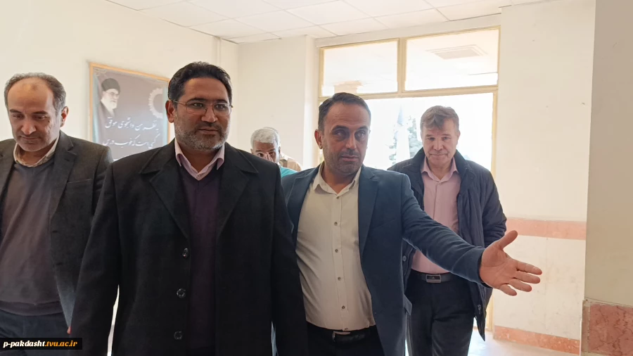 برگزاری جشن دانشجویی به مناسبت 16 آذر ماه روز دانشجو و هفته پژوهش با حضور جناب آقای دکتر جعفری کرمانی معاون محترم فرهنگی و دانشجویی دانشگاه ملی مهارت در دانشکده ملی مهارت کشاورزی پاکدشت 2