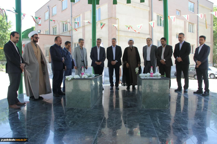 رئیس دانشگاه ملی مهارت در جشنواره سرآمدی آموزش استان تهران:

دانشگاه ملی مهارت می تواند معمار دانشگاه‌های مهارتی کشور باشد و اصولی مثل تعیین استاندارد، تربیت مربی و تضمین کیفیت را راهبری نماید/ استاد سرآمد کسی است که دانش را به مهارت تبدیل کند. 2