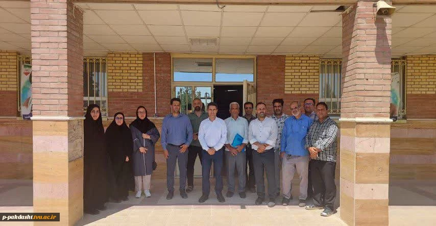 بازدید سرزده جناب آقای دکتر هاشمی ریاست محترم دانشگاه ملی مهارت واحد استان تهران ازدانشکده ملی مهارت کشاورزی پاکدشت