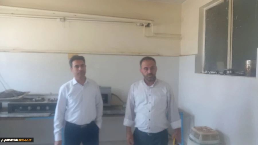بازدید سرزده جناب آقای دکتر هاشمی ریاست محترم دانشگاه ملی مهارت واحد استان تهران ازدانشکده ملی مهارت کشاورزی پاکدشت  6